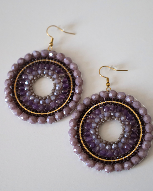 Boho-Ohrringe Violett